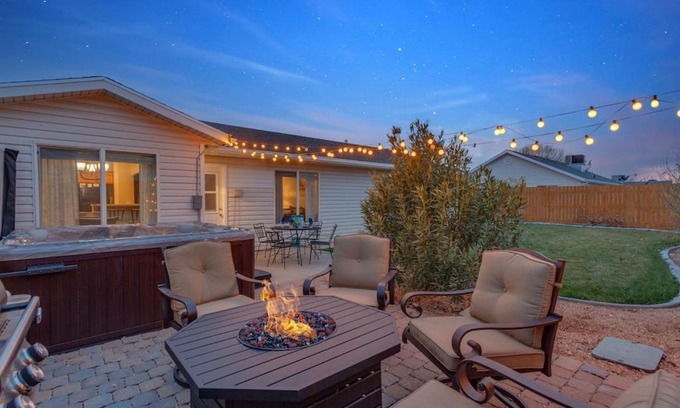 La Verkin House | 310 La Verkin Private Hot Tub, Spacious yard, near Zion National Park and St George