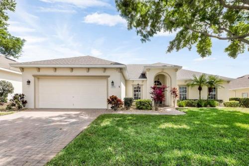 West Haven House | 333 Burford Circle Davenport