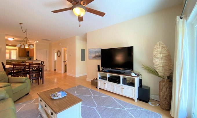 Ocean Ridge House | 340 Palmetto Walk - A Mermaid Lounge