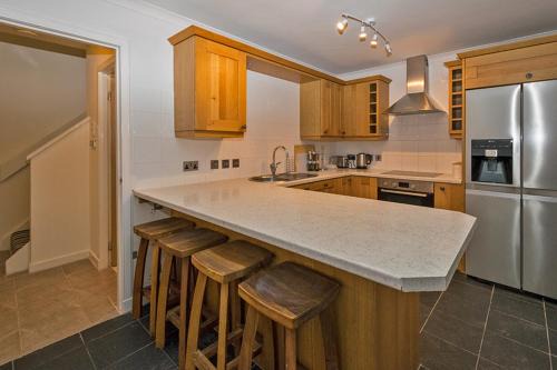 Lossiemouth House | 37A Commerce Street