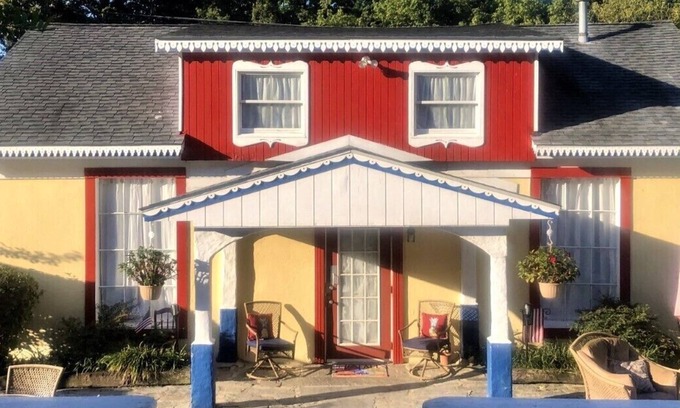 Port Deposit Cottage | 3B/1FB/Kitchen, Center of Town, The Cottage @ the Manor