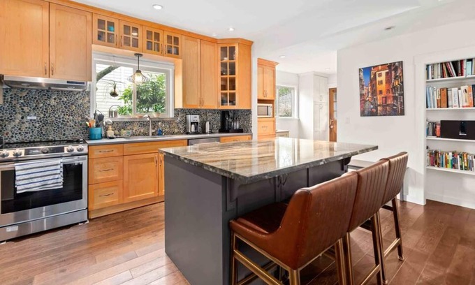 Riley Park House | 3BD Home Away From Home!