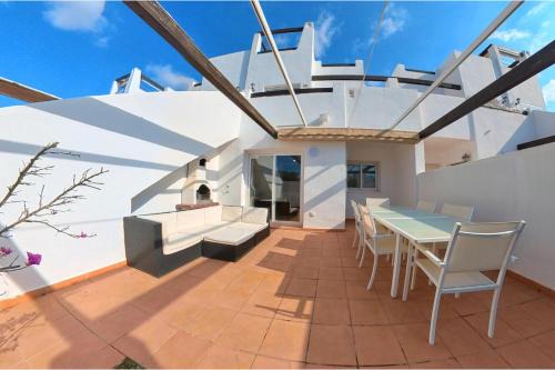 Alhama de Murcia Apartment | 3Bed Apt Sleeps 5 - Patio Pool Pets Golf Resort