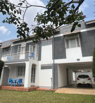 Kampala Villa | 3Bedroom Hilltop Home In Muyenga