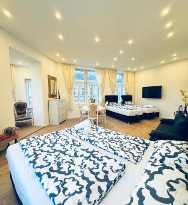 Liesing Apartment | 3BR Apartment Near Atzgersdorf Park, 11Min Walk