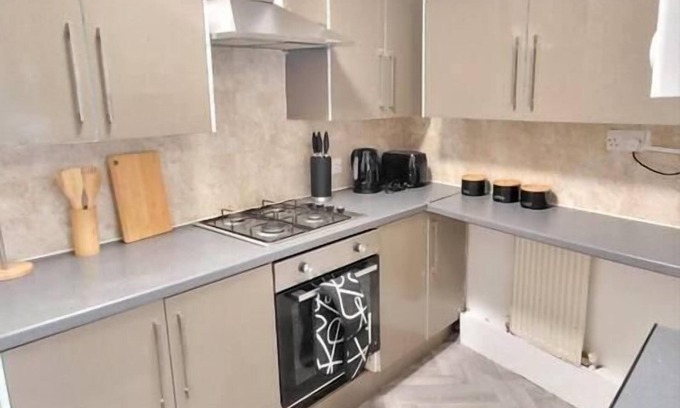Accrington House | 4-Bed House in Accrington