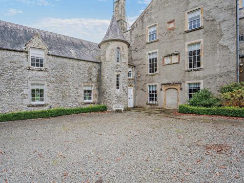 Hawick House | 4 Bed in Hawick 95765
