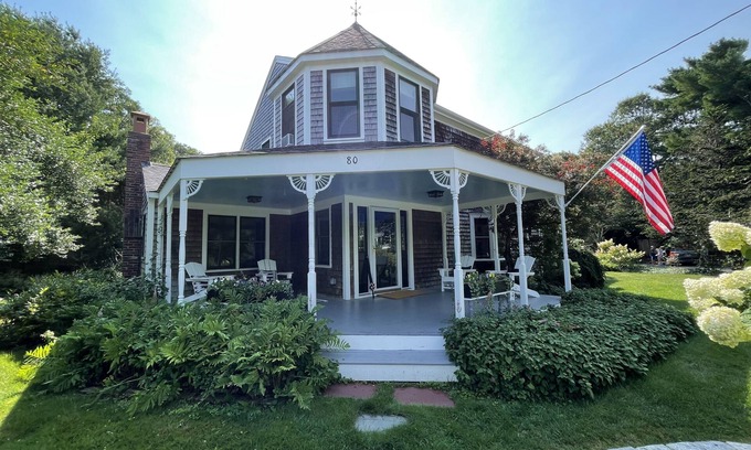 Osterville House | 4 Bed Osterville Home with Yard