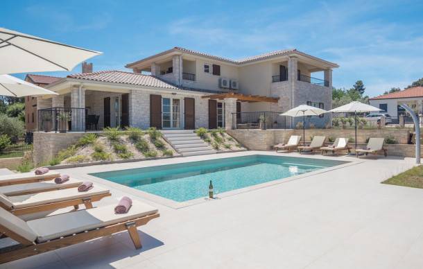 Murine House | 4 bedroom accommodation in Umag