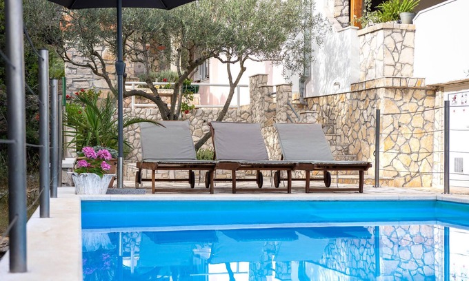 Rukavac House | 4 bedroom accommodation in Rukavac