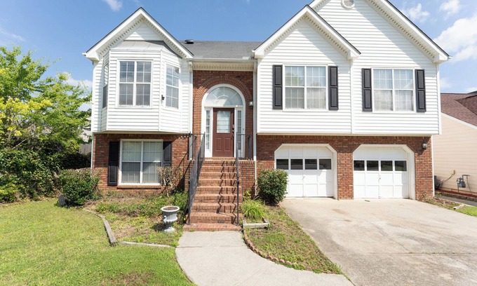 Duluth House | 4-bedroom house in lovely Duluth with WiFi, AC. Enjoy your stay