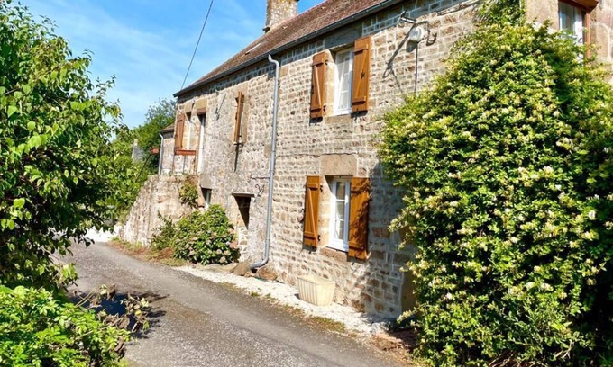 Notre-Dame-du-Rocher House | 4 bedroom17th century home with pool