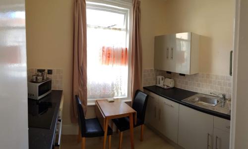 Great Yarmouth Apartment | 4 berth ground floor flat Glen Villa 1