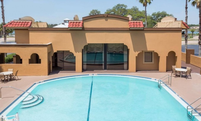 St. Augustine Hotel | 4 Great Units in the St Augustine Historic Downtown! Onsite Pool, Free Parking
