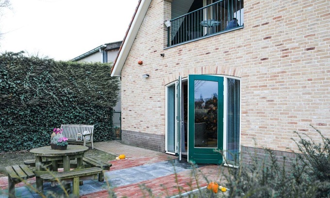 Wolphaartsdijk House | 4-person apartment in Wolphaartsdijk