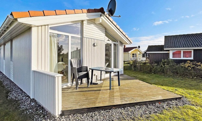 Lensterstrand House | 4 person holiday home in GROEMITZ