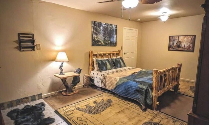 Carson City House | #4-Private Hot Tub*Near Tahoe, Reno & Airport*Free parking*Free fast Wifi*PetsOK