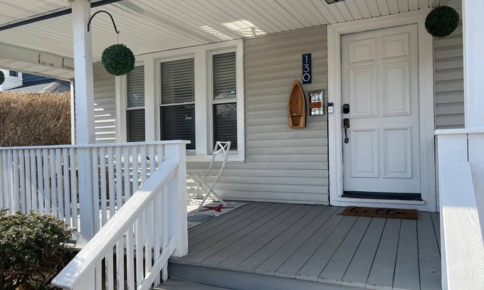 Long Branch House | 4 Private Rooms Retreat Full Floor Access