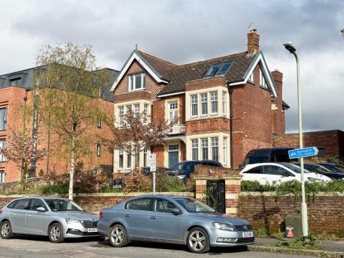 Exeter House | 4 Spicer Road