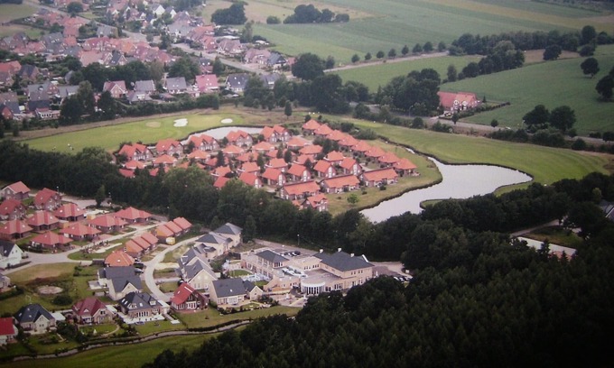 Haren House | 4-Star Holiday Home at the 'Isle in the Golfpark', quiet location, childfriendly