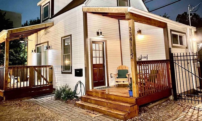 Powderhorn House | 40% OFF THROUGH March 15th!! Pristine Carriage House