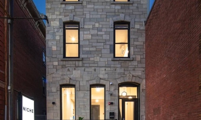 University City Apartment | 4003 Chestnut 2A in Philadelphia