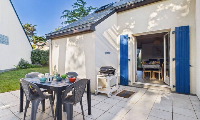 Le Pouliguen Ski Chalet | 400m from the beach, garden, house for 5