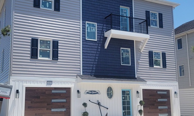 Broadkill Beach House | 402 Bay Front Rd Water & Beach Front Broadkill Pet Friendly Sleeps 12 4Bed 4Bath