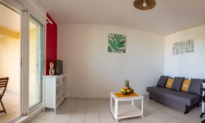 Tartane Apartment | ✅ 45m² T2 Appart'Hotel with its clear ocean view