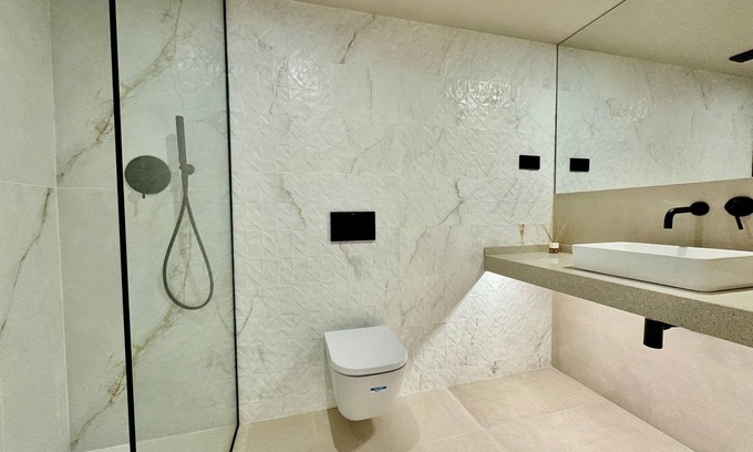 Santa Coloma de Gramenet Apartment | 4B comfortable with style