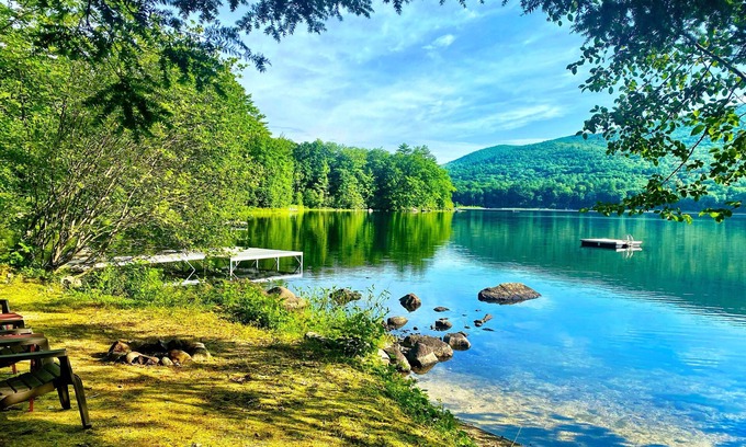 Moultonborough House | 4bd/3b -Tranquil Lakefront rental neighboring Lake Winnipesaukee & Squam