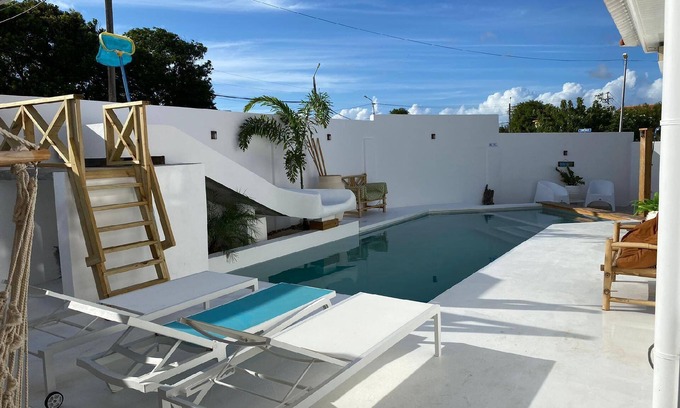 Cas Grandi Apartment | 4BlessingsCuracao Julio