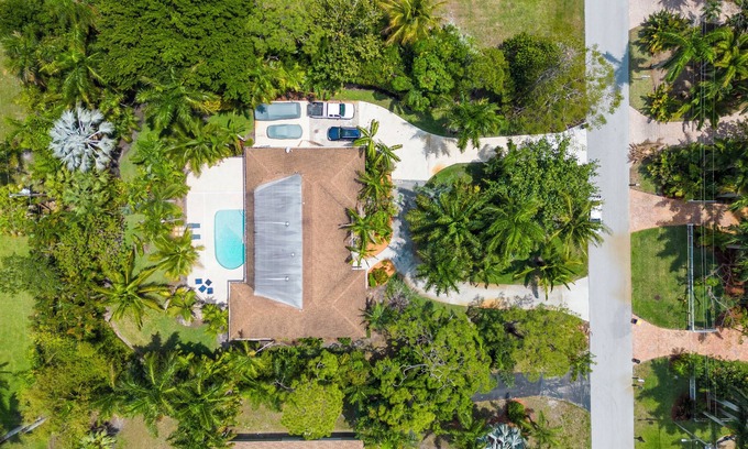North River Shores House | 4BR/3BA Tropical & Spacious - Heated Salt Pool!