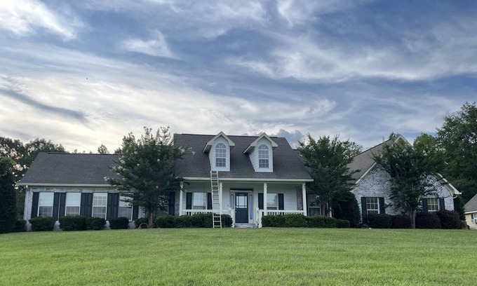 Langston Mile Village Villa | 4BR Lakeside Villa. Minutes from Ole Miss campus and The Square