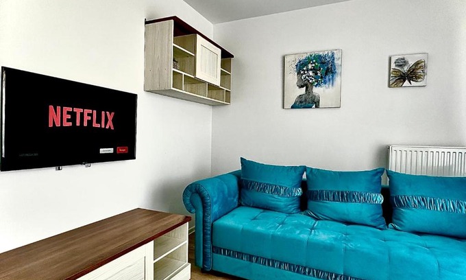 Tractorul Apartment | 4FriendsCoresiBrasov Blue