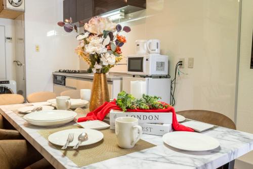 Taisho-ku Apartment | 4LDK 町家 Newly opened Hotel 駅から3分 京セラドーム徒歩10分 道頓堀 関西空港 大阪城 海遊館直行 USJ1回乗換 出張 Family friendly