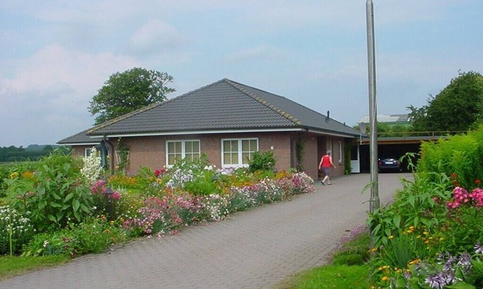Groß Vollstedt Apartment | 4Star Apartment in the Heart of Schleswig-Holstein