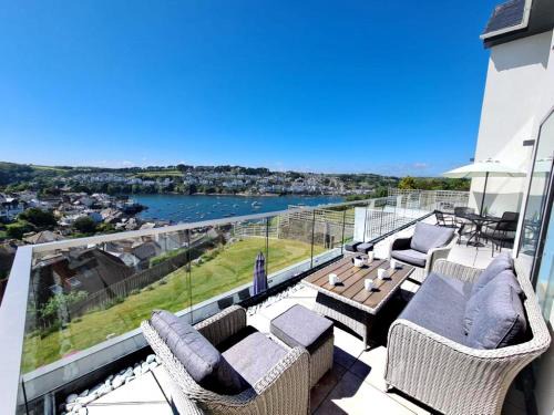 Polruan House | 5 Bed in Polruan 77657