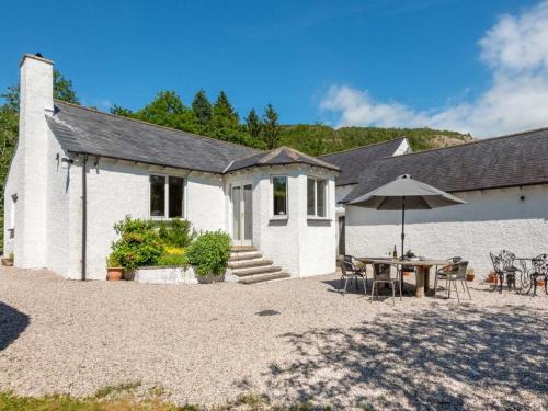 Meathop House | 5 Bed in Witherslack SZ593