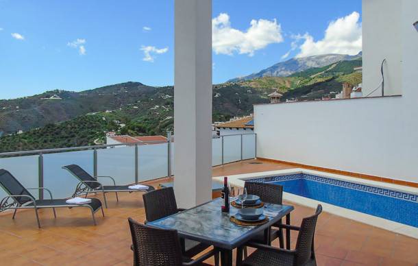 Canillas de Albaida House | 5 bedroom accommodation in Canillas de Albaida