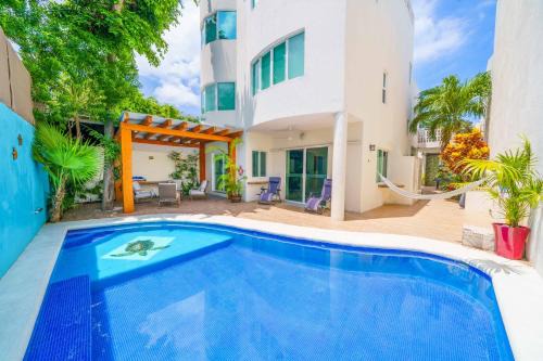 Downtown Cancun Villa | 5 Bedroom Modern Villa with Private Pool - Great Location