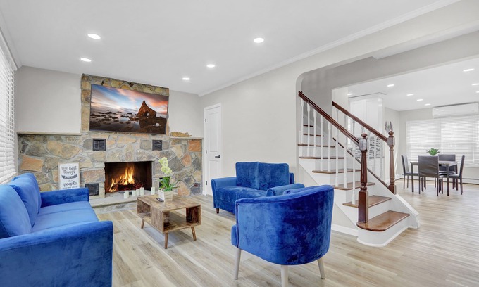 Valley Stream House | 5 Bedroom Spacious Modern Oasis/15 Minutes from JFK