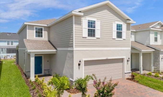 Four Corners House | 5 Bedrooms/4 Bathrooms/Windsor Cay (1265 ER)