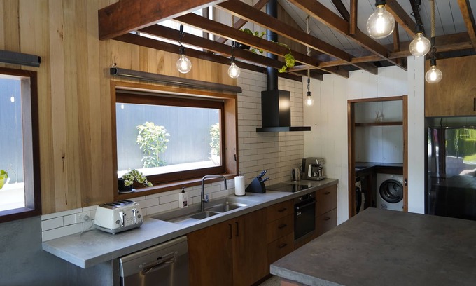 Urunga Cottage | 5 min walk to beach
