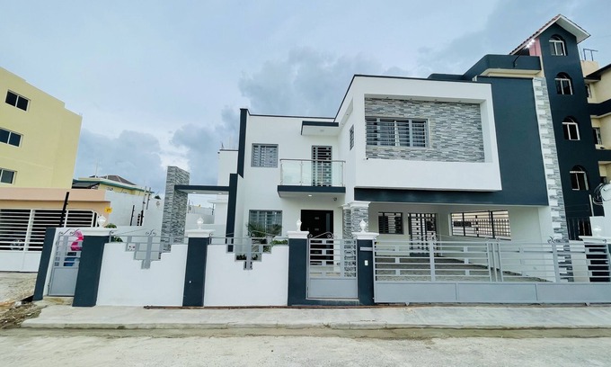 Las Piedras House | 5 minutes from la caleta beach 10 minutes from casa de campo la romana