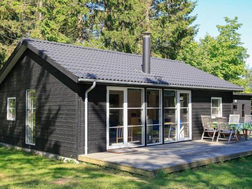 Marielyst House | 5 person holiday home in Væggerløse