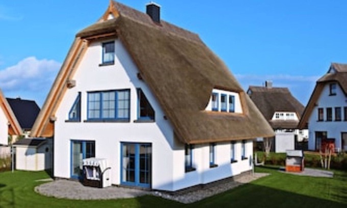 Dranske House | 5 star hotel according to DTV - pure luxury, only 200m from the beach - WLAN free of charge