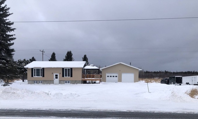 Fauquier-Strickland House | 50 Acres +
