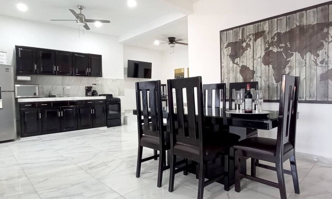 Salinas Condo | 50% Off 1600 Square Feet Elegant Lakeview Condo w/Breakfast & Fastest WIFI
