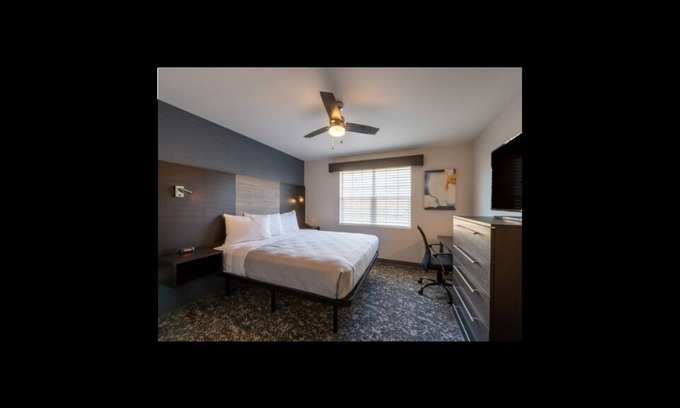 Mount Vernon Apartment | 500+ Square Foot Suite -Apartment 3